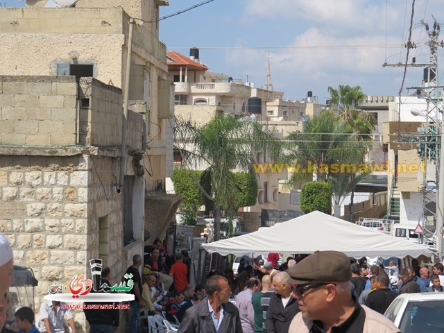 كفرقاسم : ابناء المرحوم الحاج محمد محمود عيسى  ابو لطفي  يُعدون وليمة غداء عن روح والدتهم المرحومة عزيزة عبد الرحمن عيسى  ام لطفي   رحمها الله 